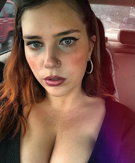 Nikkimichay 美しいスター 画像