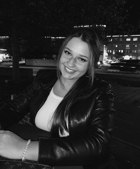 南部のオンリーファンズ 美しいポルノ 画像