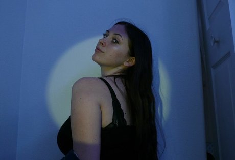 Lily P ポルノスター 独占 画像