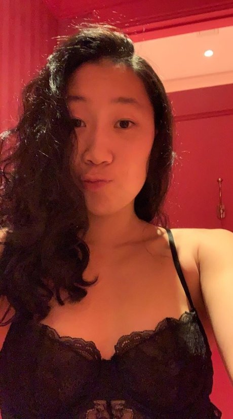 Alison L 無料モデル 写真