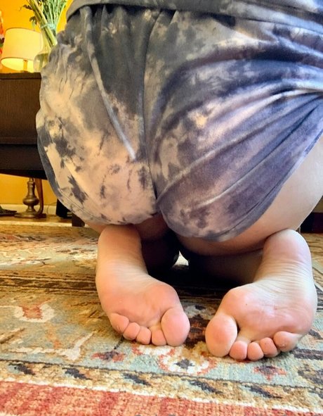 ellesfeet8 アダルト女優 写真
