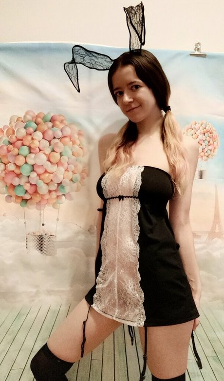 デカ尻ジーンズ オンリーファンズ アートポルノ ギャラリー