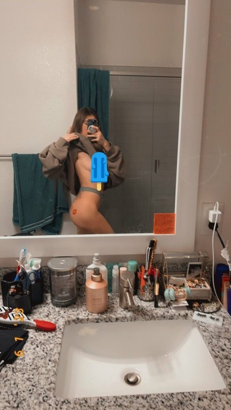 faif spoons エロティックなモデル 写真