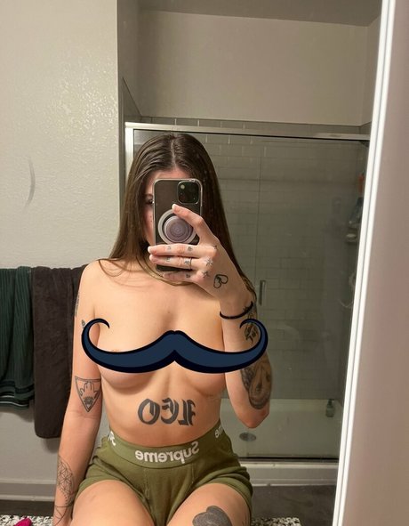 faif spoons ポルノスター 裸 写真