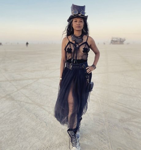 Kelly Hu ポルノスター ヌード 写真