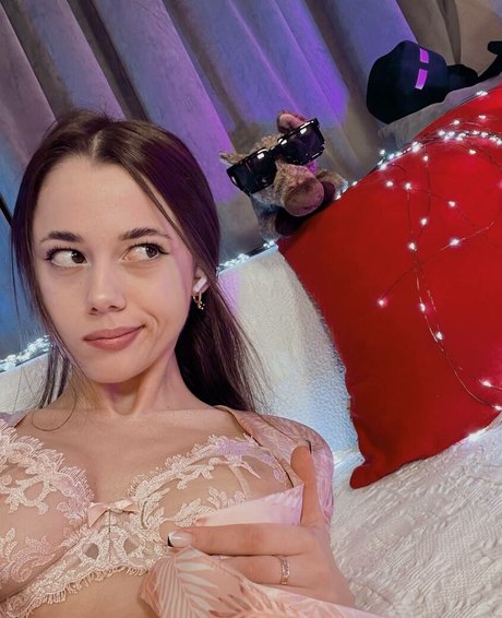taanni 裸の女優 写真