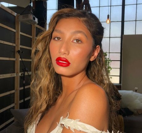 Dommmi ヌードスター ギャラリー