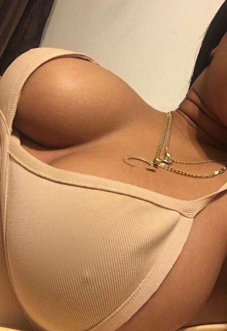 Lalatupy ヌードのポルノスター 写真