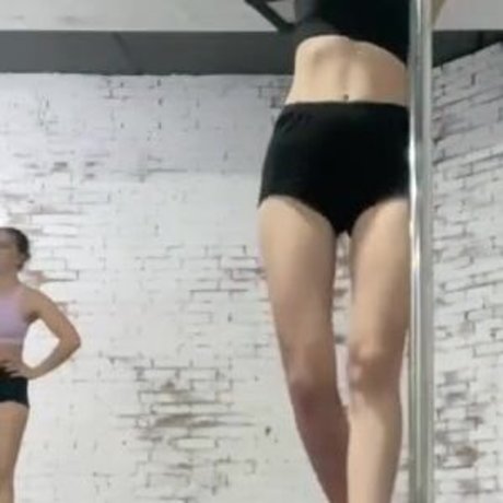 Tori Russ スター xxx 写真