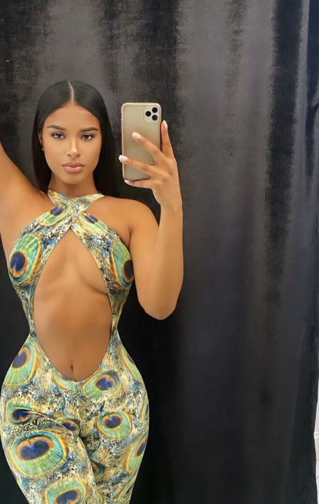 最もホットな女の子オンリーファンズ 美しいヌード ギャラリー