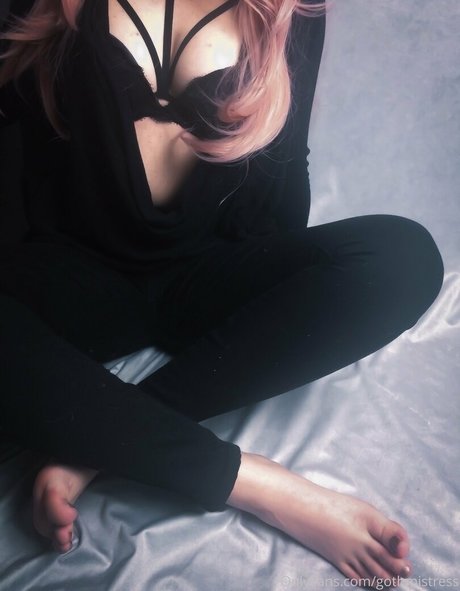 gothmistress アダルトスター 写真