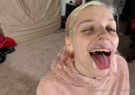 つま先オンリーファン ホットヌード 画像