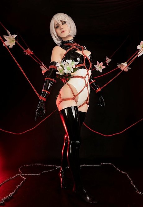 曲線美のシーメールオンリーファンズ xxx 写真