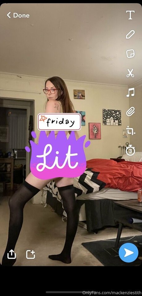 mackenziestith アダルト女優 写真