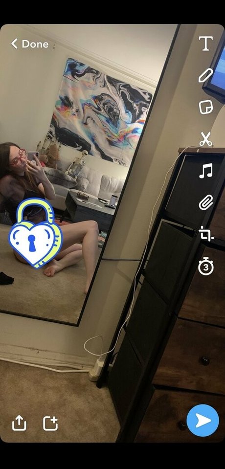 mackenziestith 裸のポルノスター 写真