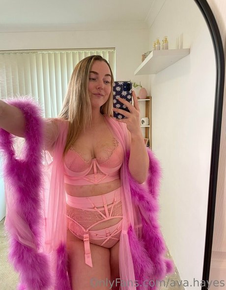 ava hayes トップスター 写真