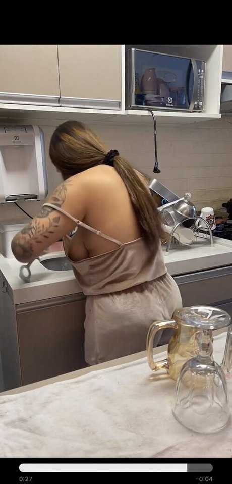 Isabella Barreto セックスモデル 写真