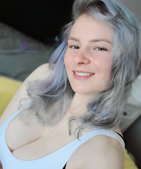 美しいアジア人オンリーファンズ セクシー 写真