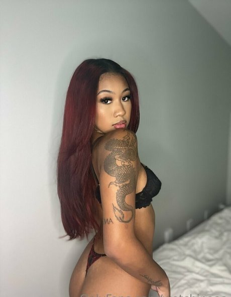 美しいラテン系オンリーファンズ 可愛い 写真