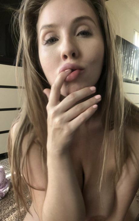 妊娠中の熟女オンリーファンズ ホットポルノ 写真