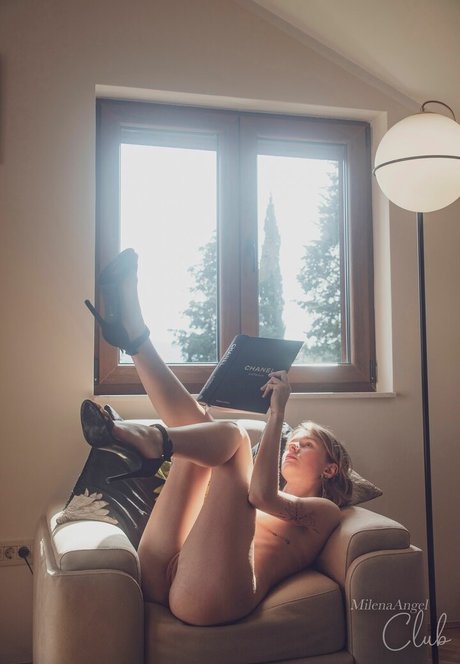 Lilbiii Sashatman ポルノモデル 写真