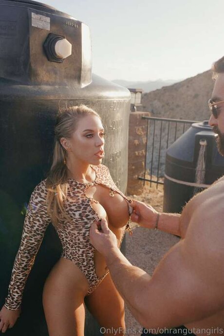 Ohrangutang ポルノスター ギャラリー