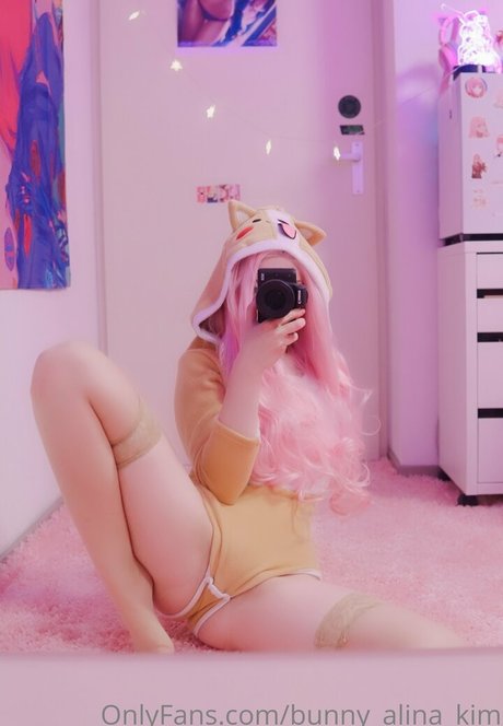 Alina Kim ヌードのポルノスター 写真