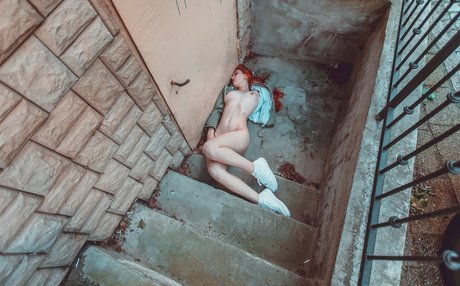 Ostathre ポルノモデル 写真