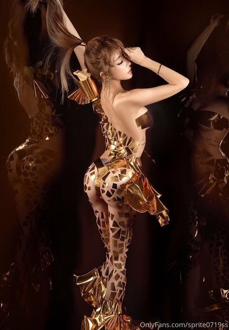 Sprite Fang Qi Yuan HDポルノスター 写真