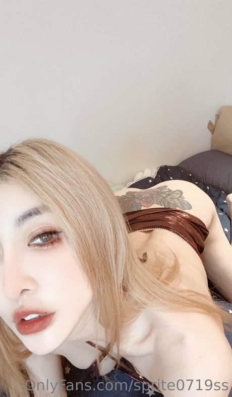 Sprite Fang Qi Yuan セクシーなスター 写真