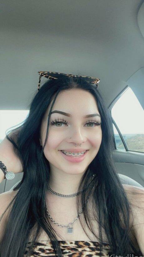 Lily B 最高のスター 写真