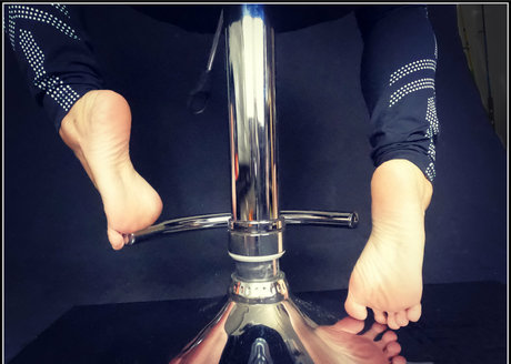 sweetfeetnzfree profile image