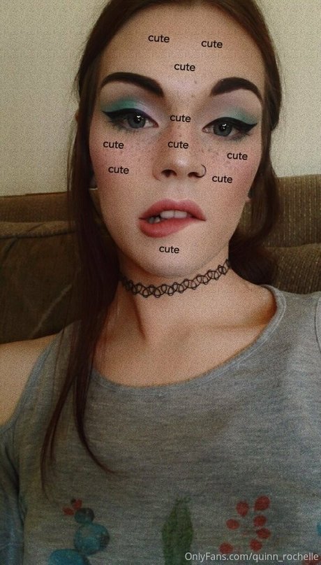 qwiinbae かわいいモデル 画像