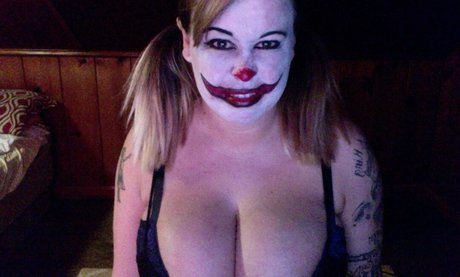 ブラックフィットネスオンリーファンズ セクシーヌード 写真