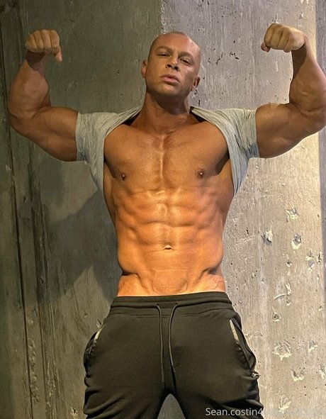 sean costin セックスモデル 写真