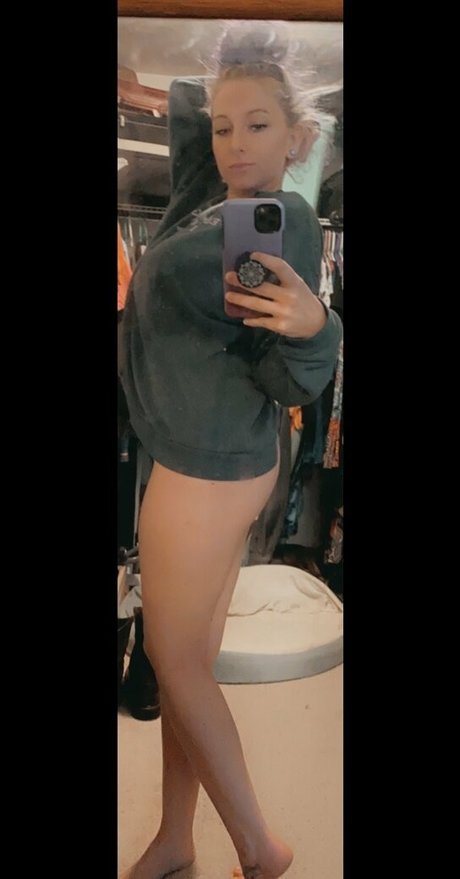 violetcosmos 独占女優 画像
