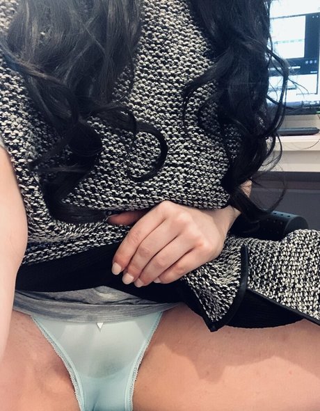 BBC 妊娠 オンリーファンズ 無料ヌード 写真