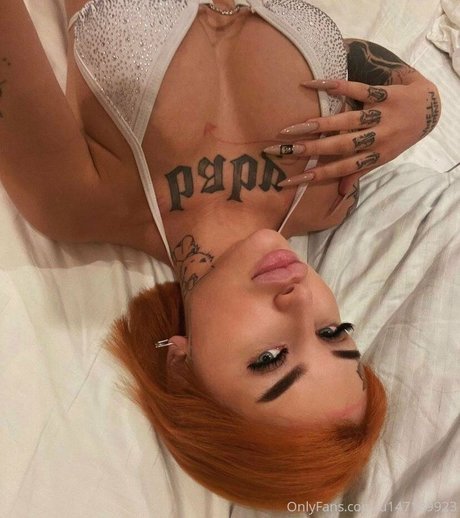 ホットなティーンオンリーファン ポルノグラフィック 画像