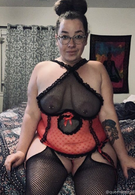 queenkenz28 無料スター 写真