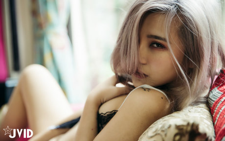 ヌード自撮りオンリーファンズ 美しい 画像