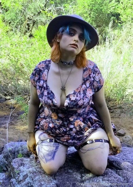 nurseinahearse セクシーなスター 写真