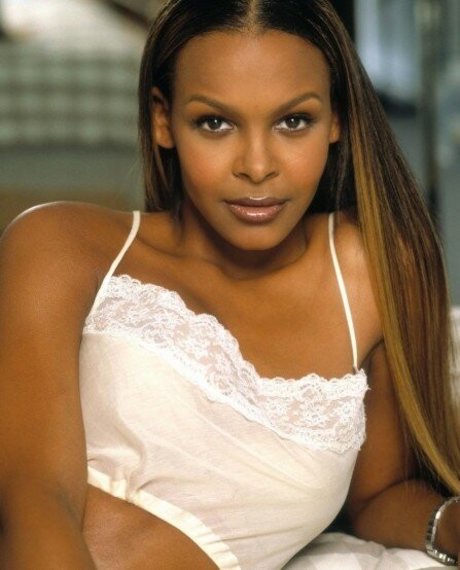 Samantha Mumba 裸のポルノスター 画像