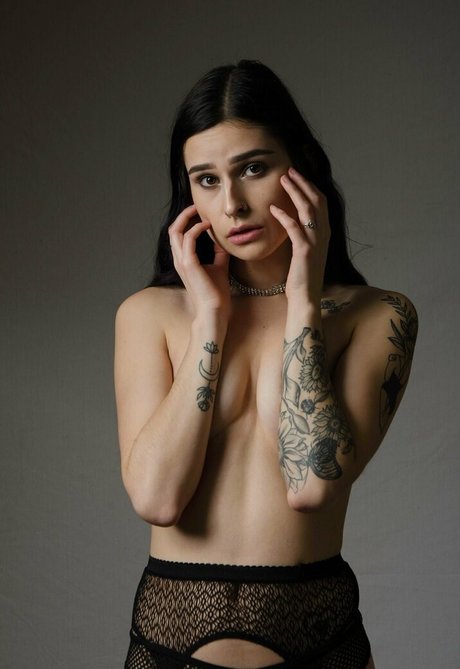 tatteddbeautyy ポルノスター エロティック 写真