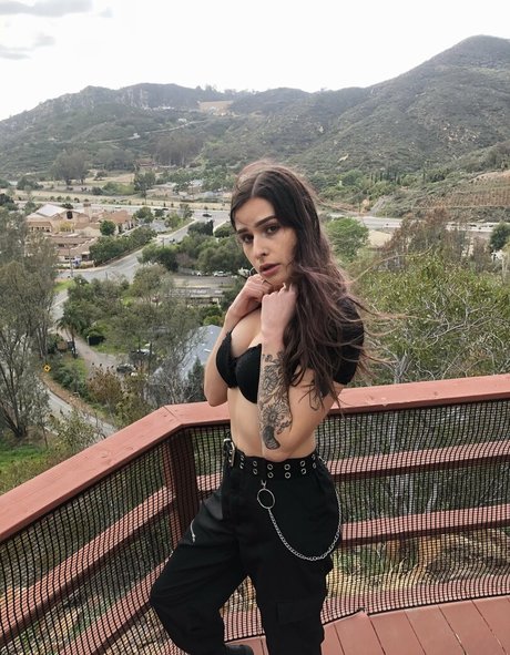 tatteddbeautyy HDポルノスター 画像