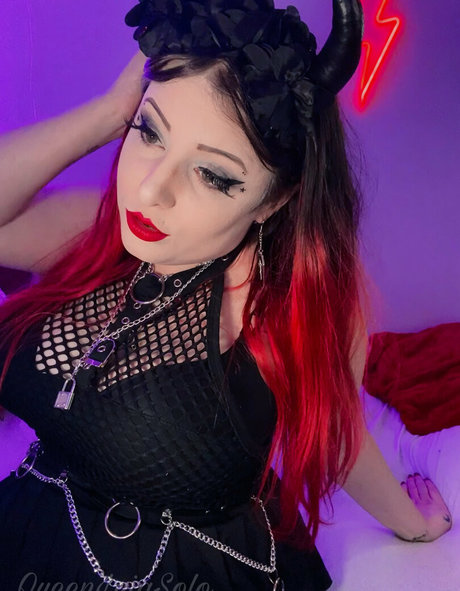 アジアンシャワー オンリーファンズ セクシーヌード 写真