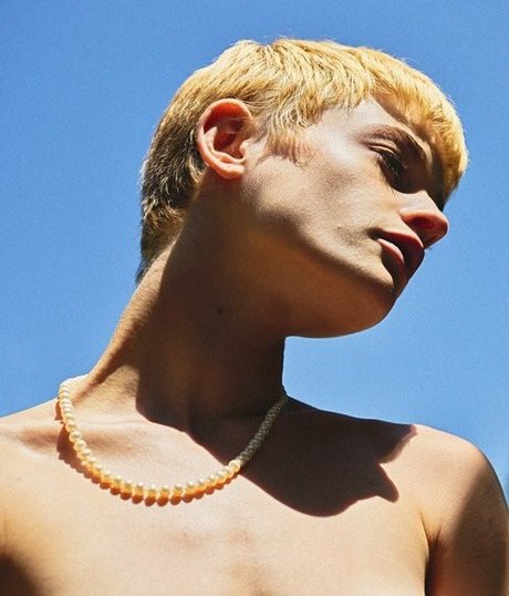 毛深いアジア人のおまんこオンリーファンズ アートxxx 写真