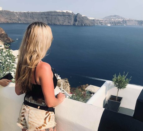 Sandra Gentvainyte ポルノスター 裸 写真