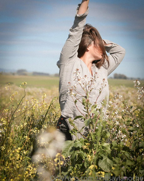 Lindsay Geektron 裸のポルノスター アーカイブ