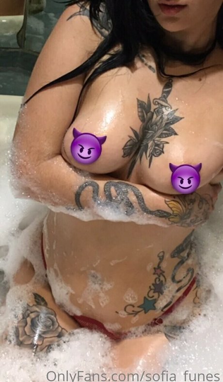 sofia funes セクシーモデル 写真