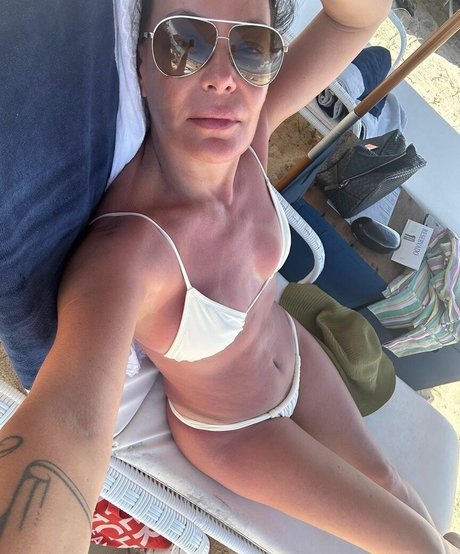 Carolina Ferraz セックスモデル ギャラリー